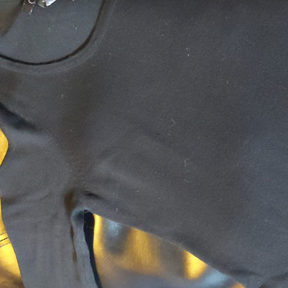 3/$20✨ Deb cold shoulder short sleeve, black sweater shirt, ruched sides, medium - Picture 2 of 5